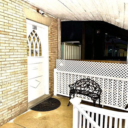 3 Bedrooms, Boardwalk Duplex Beachblock Home! أتلانتيك سيتي المظهر الخارجي الصورة