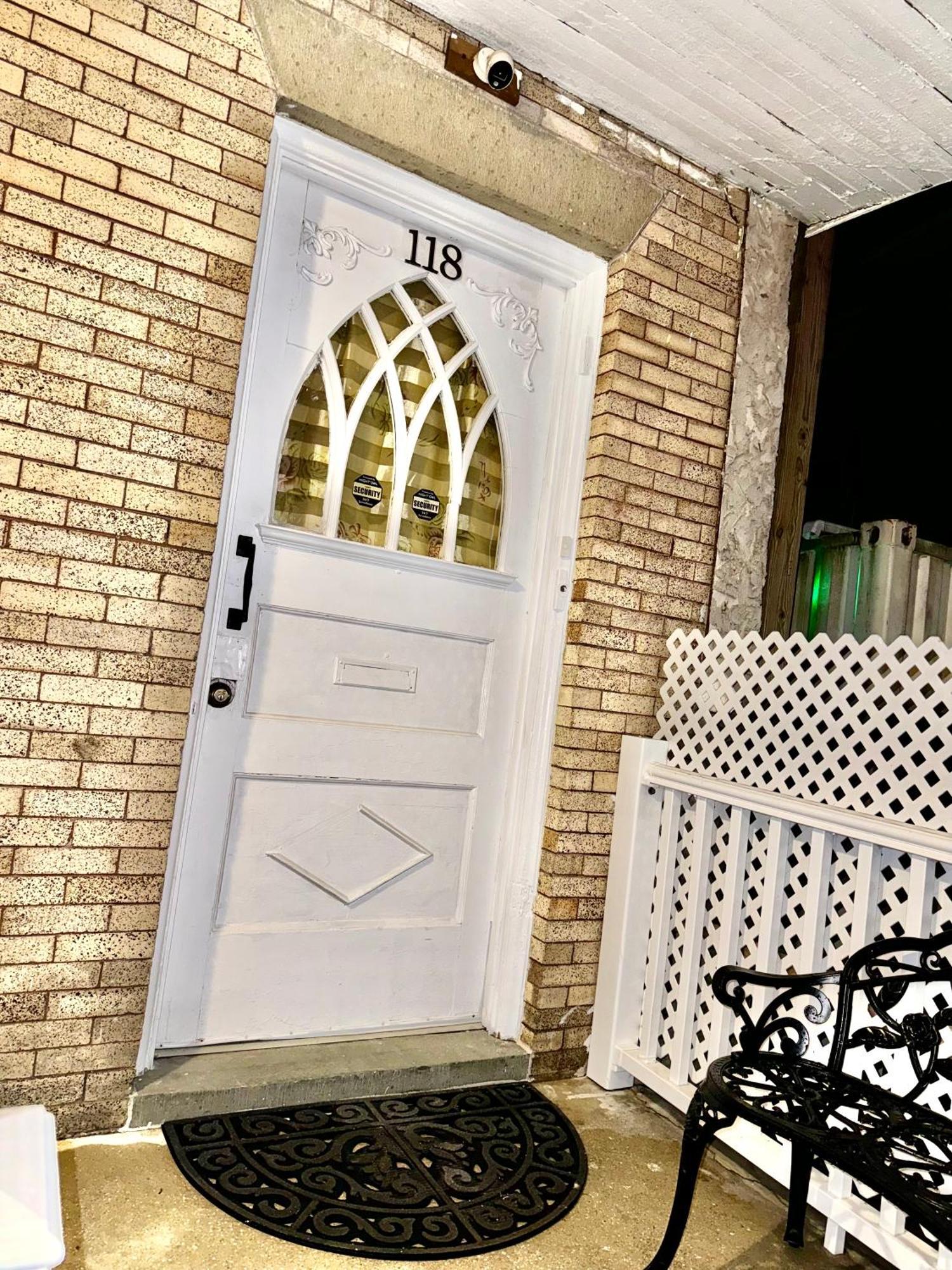 3 Bedrooms, Boardwalk Duplex Beachblock Home! أتلانتيك سيتي المظهر الخارجي الصورة