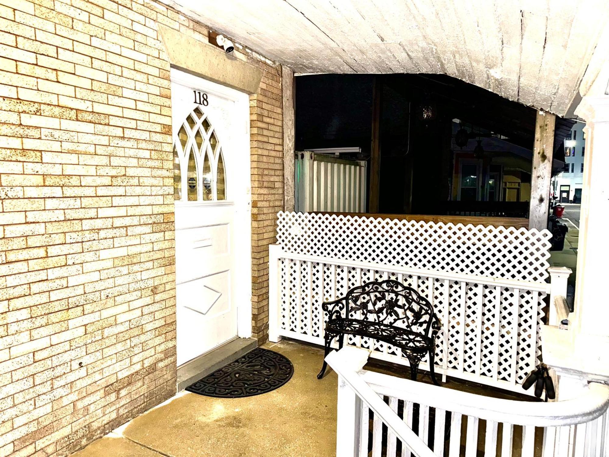 3 Bedrooms, Boardwalk Duplex Beachblock Home! أتلانتيك سيتي المظهر الخارجي الصورة